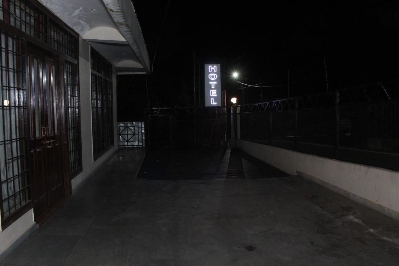 Hotel Dolls Inn Nainital Exterior photo